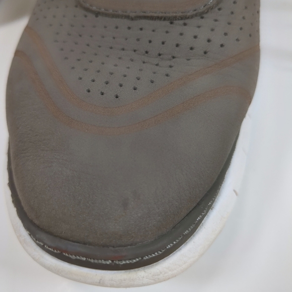 Vionic Riley Gray Women's Lace Up Shoes              S-7 - Picture 10 of 10